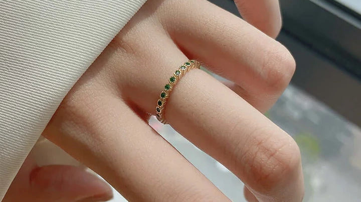 The Allure of Reddish Orange Gem Rings: A Touch of Warmth and Elegance