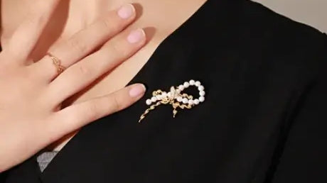 The Enchanting Elegance of Bow Brooches